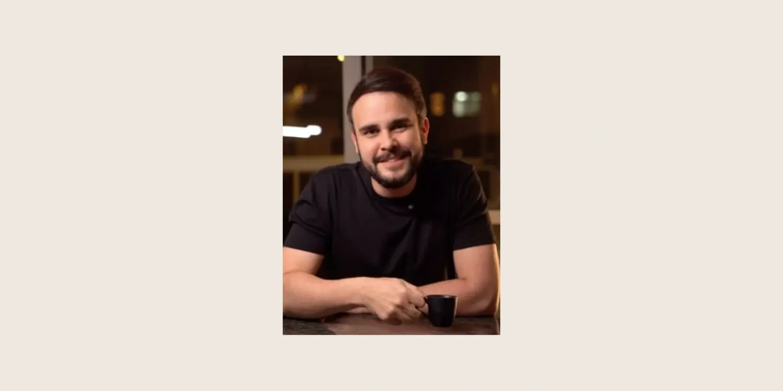 Dr. Julio Cesar Batista Jr., cirurgião plástico, em fotografia publicada em seu Instagram profissional em 14/08/2026.